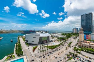 888 Biscayne Boulevard 2002, Miami, FL 33132