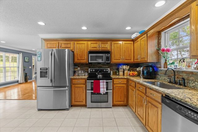 126 Bloomington Drive, Dalton, GA 30721