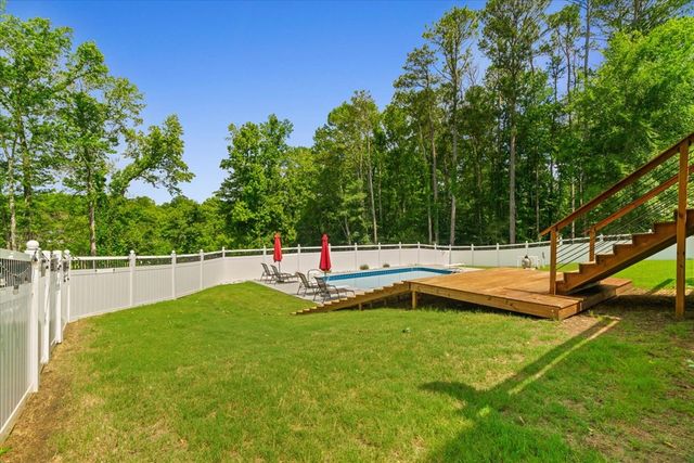 126 Bloomington Drive, Dalton, GA 30721