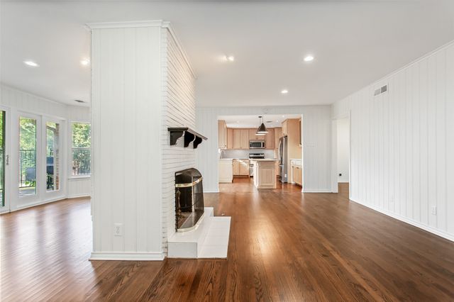 6737 Lakefair Circle, Dallas, TX 75214