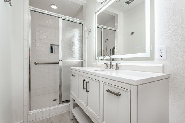 6737 Lakefair Circle, Dallas, TX 75214