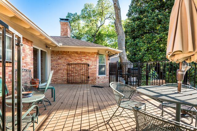 6737 Lakefair Circle, Dallas, TX 75214