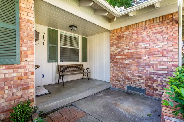 6737 Lakefair Circle, Dallas, TX 75214