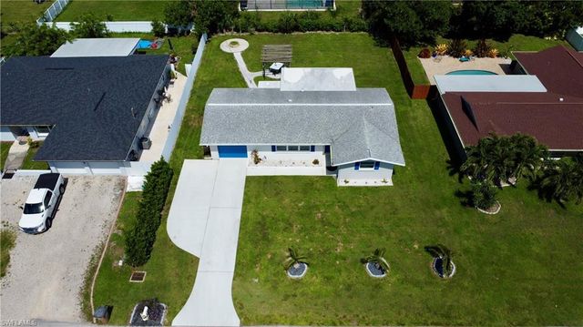 723 Sabur CT, Cape Coral, FL 33904