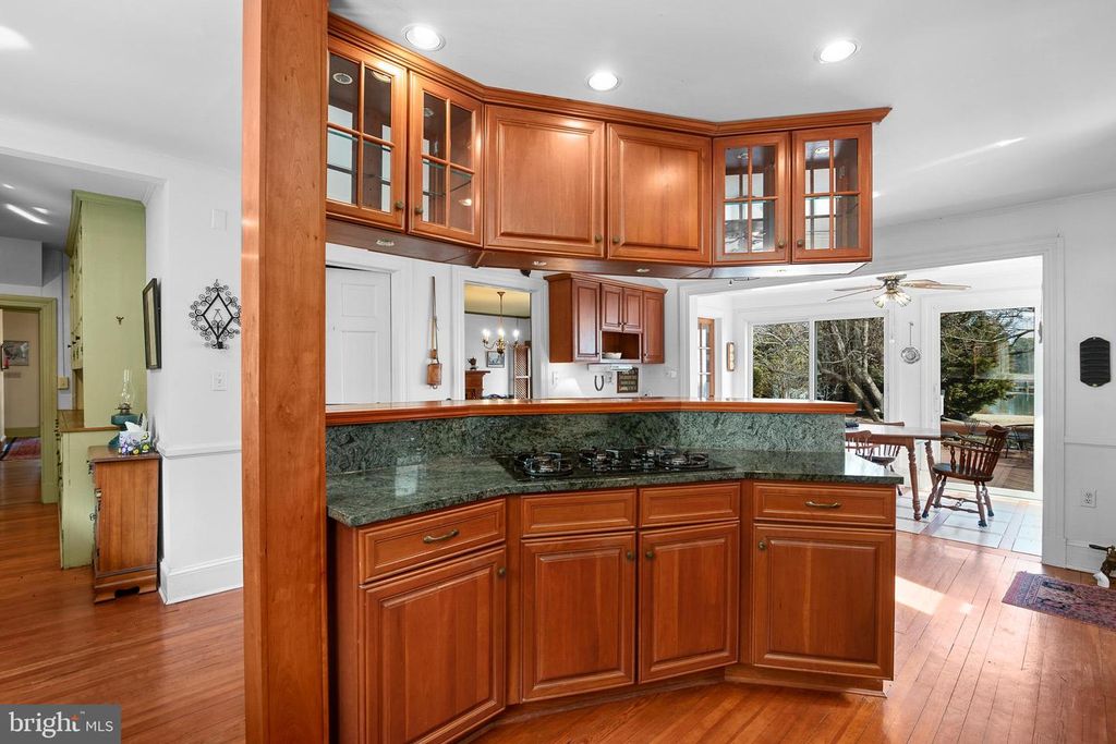 Image 15 of property listing at 7421 QUAKER NECK RD, Bozman, MD 21612