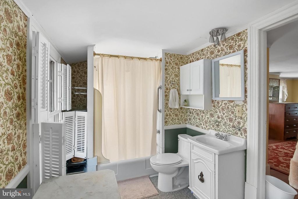 Image 26 of property listing at 7421 QUAKER NECK RD, Bozman, MD 21612