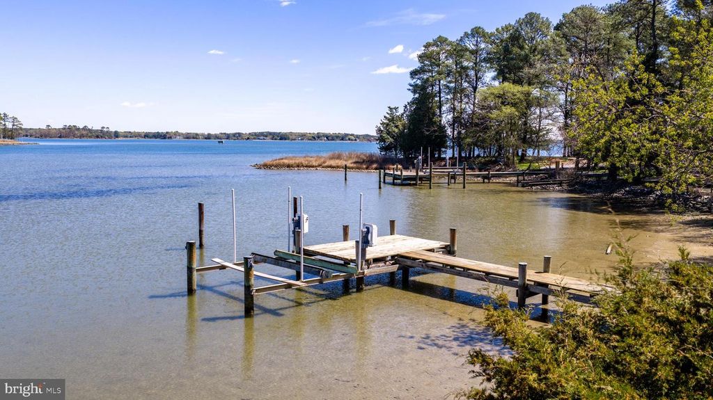 Image 51 of property listing at 7421 QUAKER NECK RD, Bozman, MD 21612