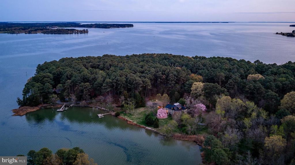 Image 59 of property listing at 7421 QUAKER NECK RD, Bozman, MD 21612