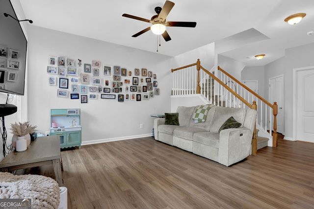 1090 Treymont Lane, Lawrenceville, GA 30045