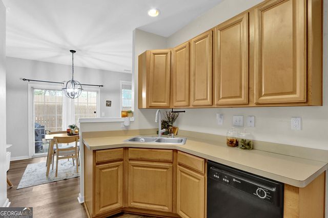 1090 Treymont Lane, Lawrenceville, GA 30045