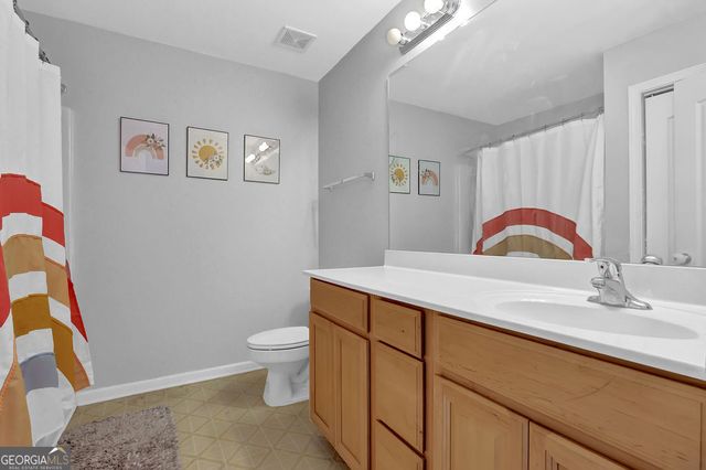 1090 Treymont Lane, Lawrenceville, GA 30045