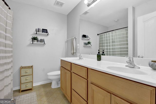 1090 Treymont Lane, Lawrenceville, GA 30045
