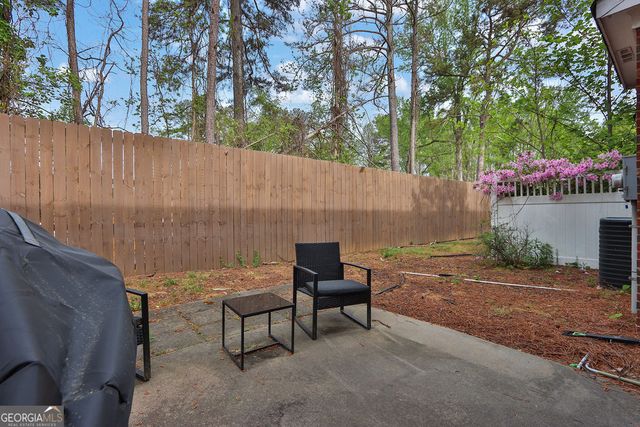 1090 Treymont Lane, Lawrenceville, GA 30045