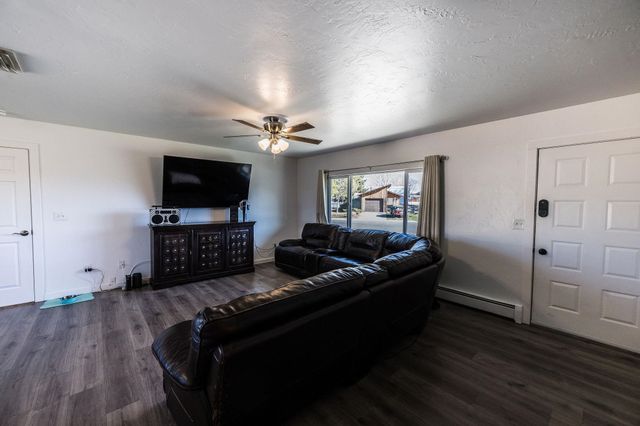 323 E Concord Drive, Fruita, CO 81521