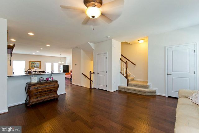 152 TROUT LILY DR, Lake Frederick, VA 22630