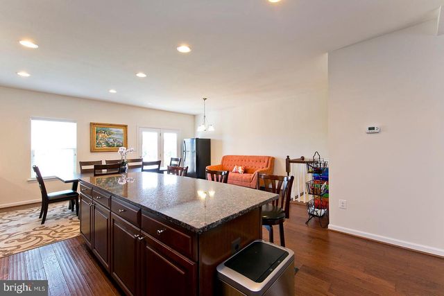 152 TROUT LILY DR, Lake Frederick, VA 22630