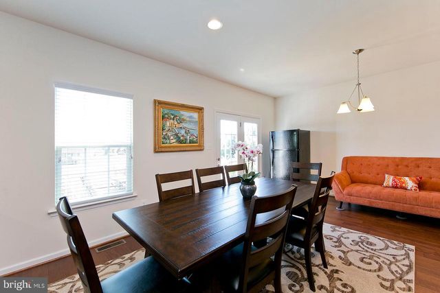 152 TROUT LILY DR, Lake Frederick, VA 22630