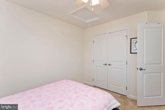 152 TROUT LILY DR, Lake Frederick, VA 22630