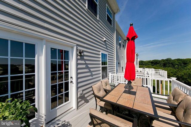 152 TROUT LILY DR, Lake Frederick, VA 22630