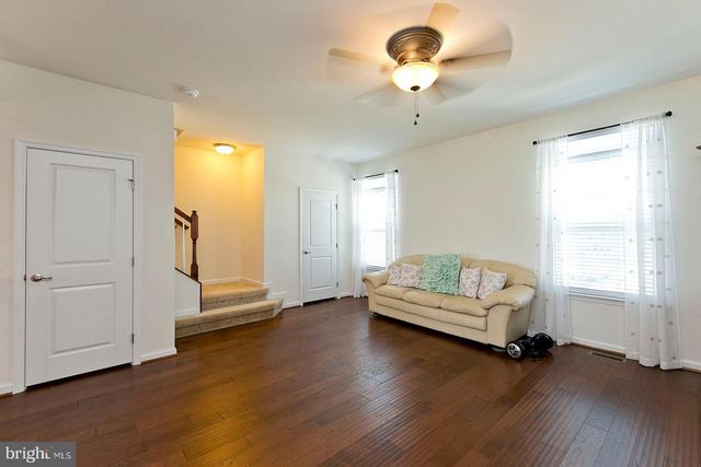 152 TROUT LILY DR, Lake Frederick, VA 22630