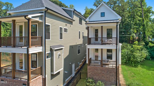 502 W Chatham Street, Apex, NC 27502