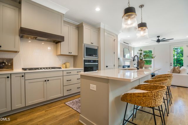 502 W Chatham Street, Apex, NC 27502