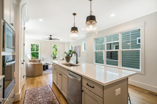 502 W Chatham Street, Apex, NC 27502