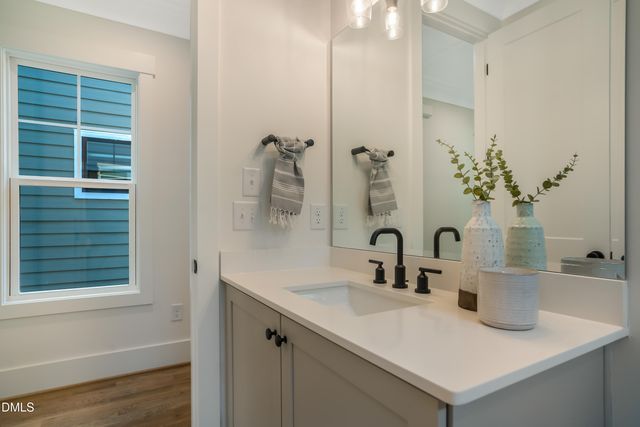 502 W Chatham Street, Apex, NC 27502
