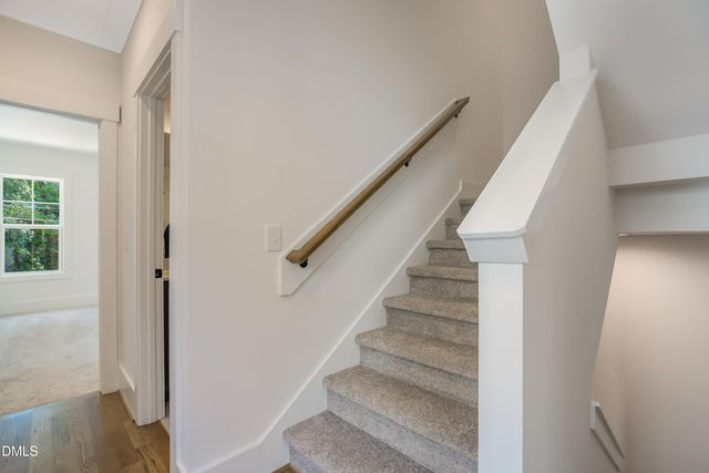 502 W Chatham Street, Apex, NC 27502