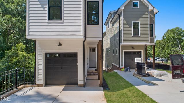 502 W Chatham Street, Apex, NC 27502