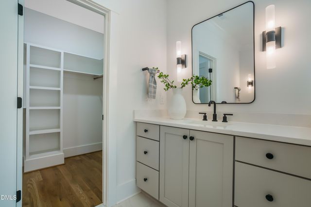 502 W Chatham Street, Apex, NC 27502