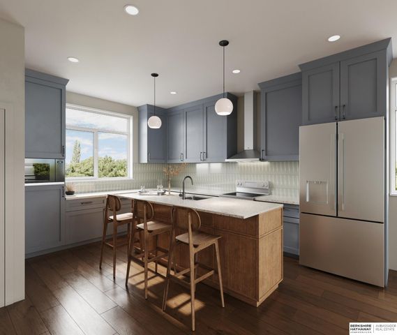 1004 S 33rd Court, Omaha, NE 68105