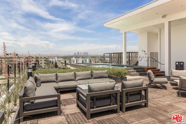 10401 Washington Boulevard PH837, Culver City, CA 90232