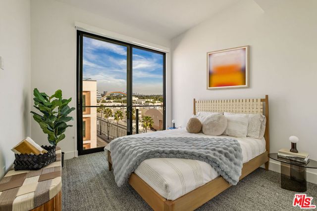 10401 Washington Boulevard PH837, Culver City, CA 90232
