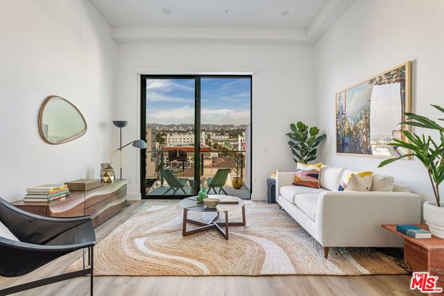 10401 Washington Boulevard PH837, Culver City, CA 90232