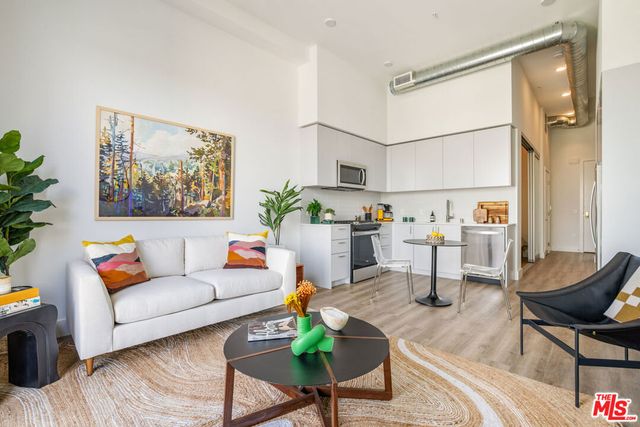 10401 Washington Boulevard PH837, Culver City, CA 90232