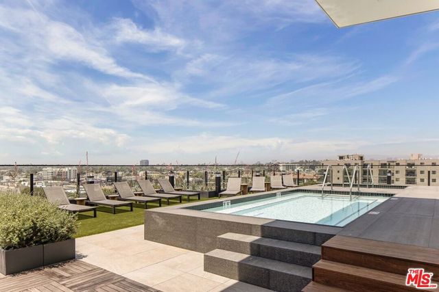 10401 Washington Boulevard PH837, Culver City, CA 90232