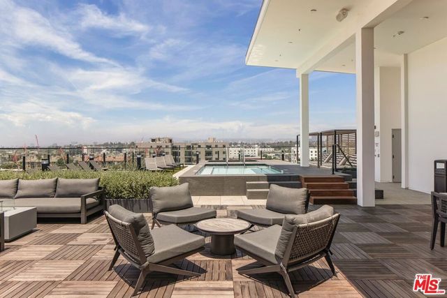 10401 Washington Boulevard PH837, Culver City, CA 90232