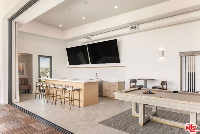 10401 Washington Boulevard PH837, Culver City, CA 90232