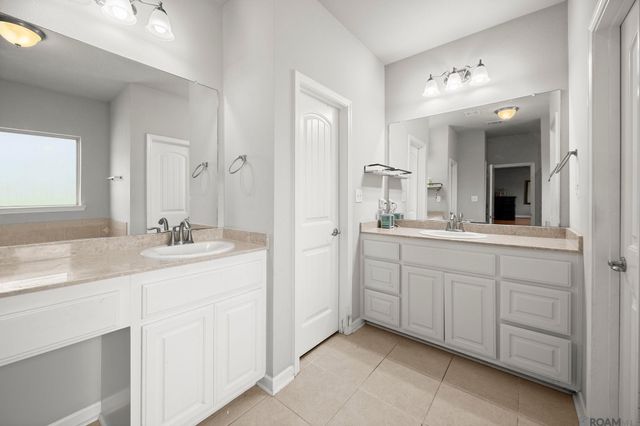 16358 Magnolia Trace Pkwy, Baton Rouge, LA 70817