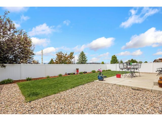 981 Antila Ave, Loveland, CO 80537