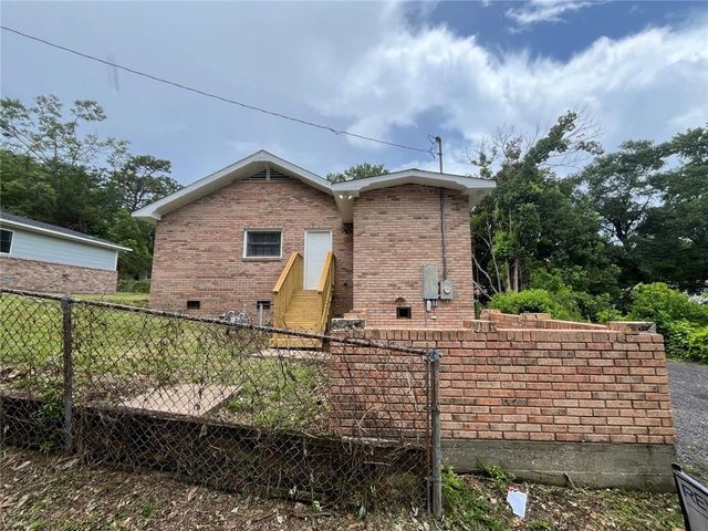 316 1st Street, Chickasaw, AL 36611