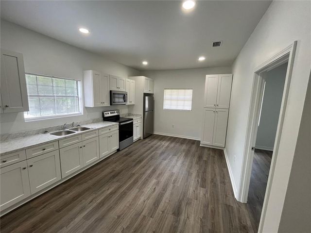 316 1st Street, Chickasaw, AL 36611