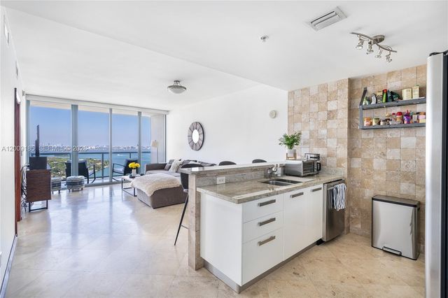 601 NE 36th st 2908, Miami, FL 33137