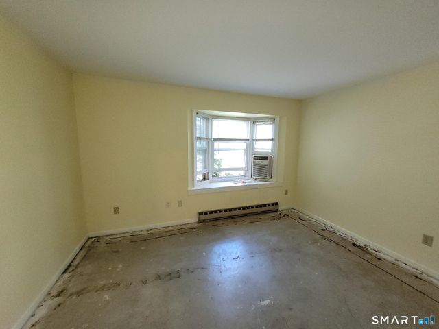 55 Mill Plain Road 34-3, Danbury, CT 06811