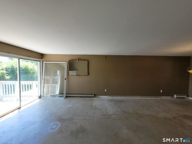 55 Mill Plain Road 34-3, Danbury, CT 06811