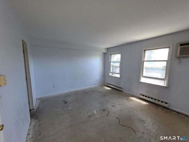 55 Mill Plain Road 34-3, Danbury, CT 06811