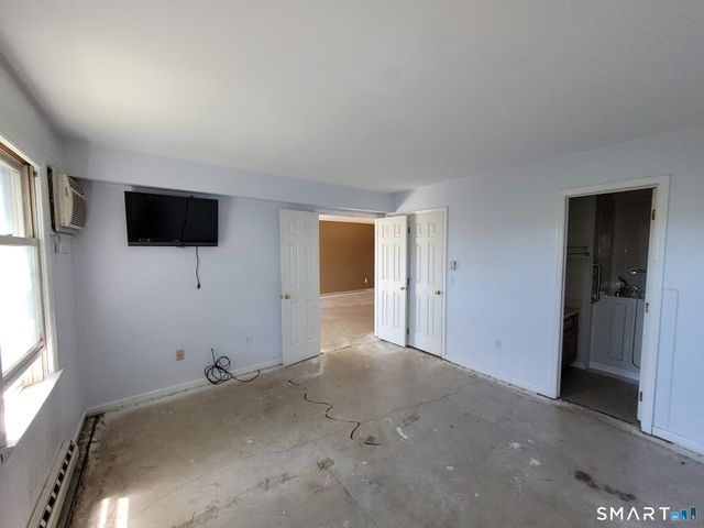 55 Mill Plain Road 34-3, Danbury, CT 06811