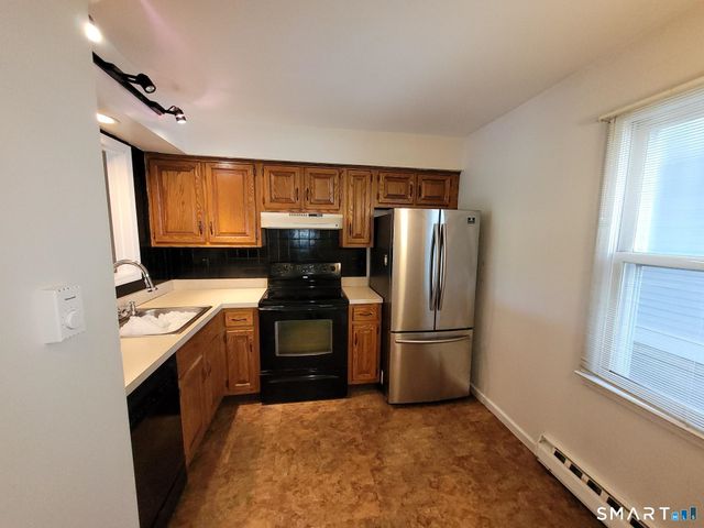 55 Mill Plain Road 34-3, Danbury, CT 06811