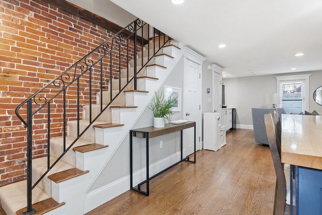 19 Linden St, Boston, MA 02127